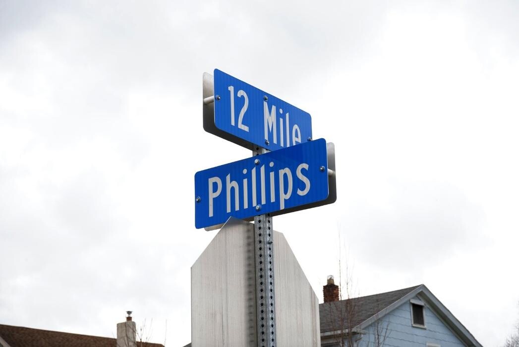 Images Hungry Howie's Pizza