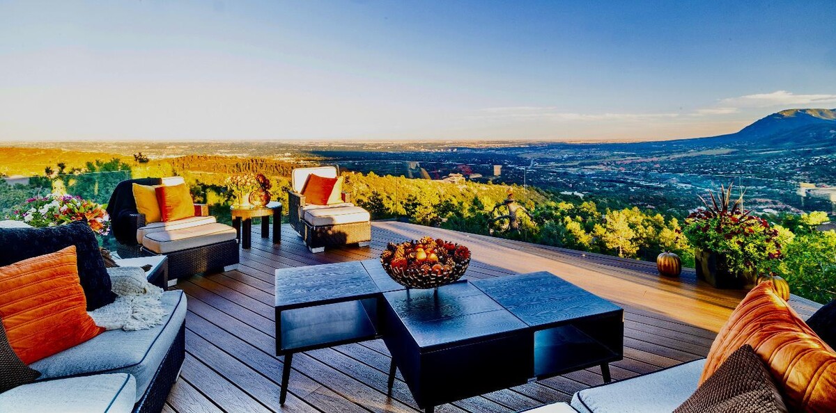 Images Mosaic Outdoor Living & Colorado Custom Decks