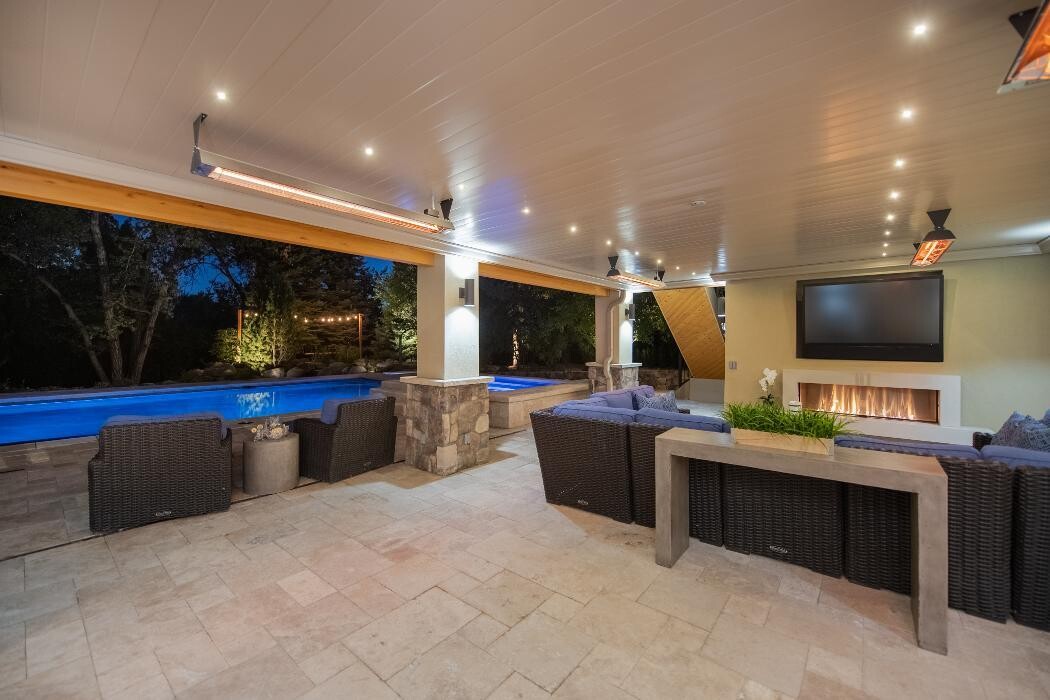 Images Mosaic Outdoor Living & Colorado Custom Decks