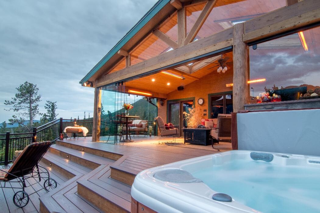 Images Mosaic Outdoor Living & Colorado Custom Decks