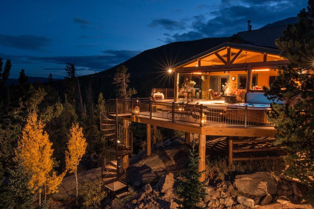 Images Mosaic Outdoor Living & Colorado Custom Decks