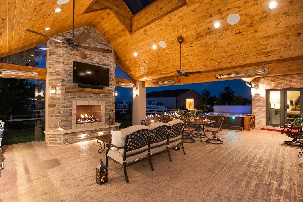 Images Colorado Custom Decks & Mosaic Outdoor Living