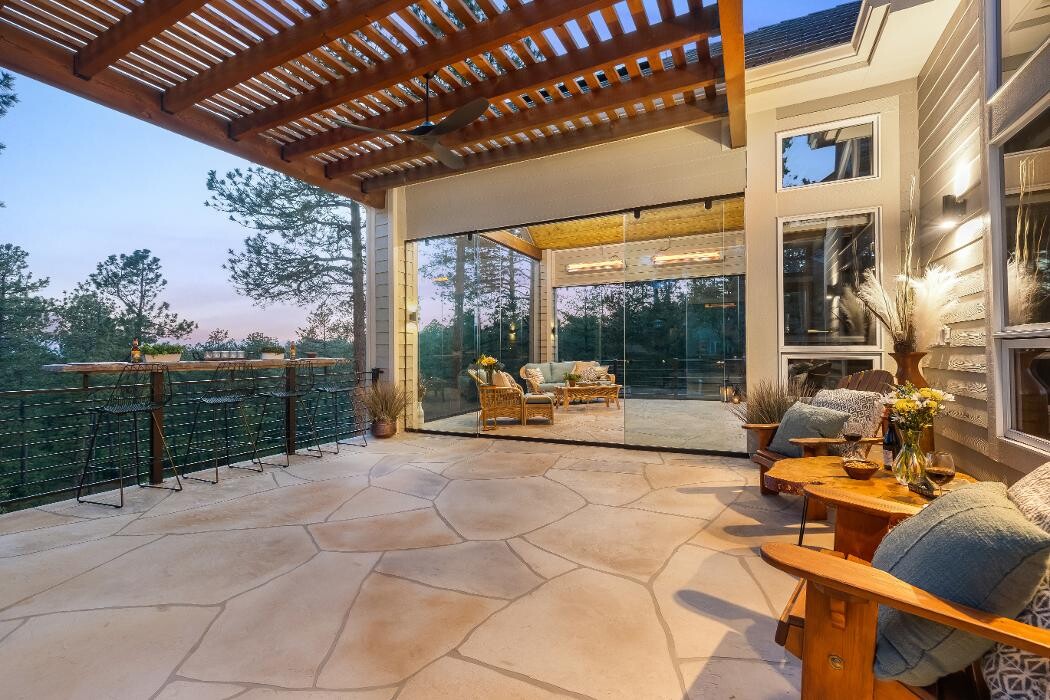 Images Mosaic Outdoor Living & Colorado Custom Decks