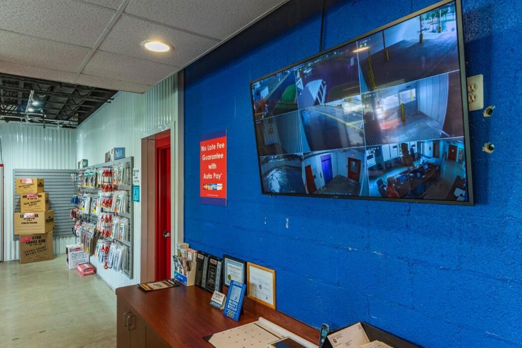 Images National Storage Centers - Redford