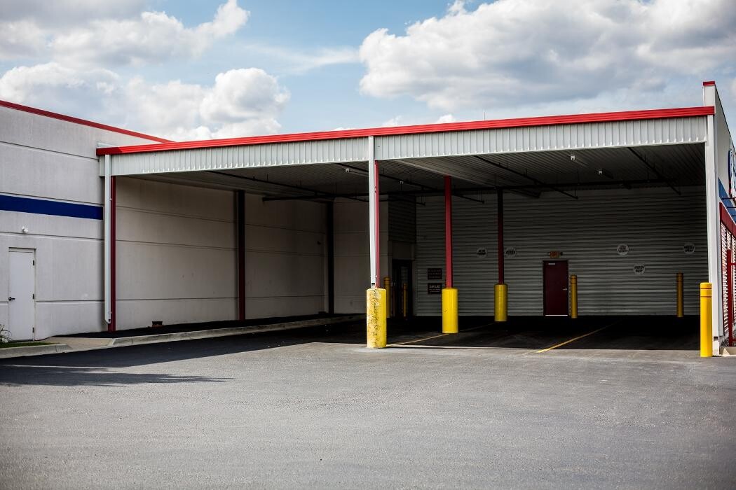 Images National Storage Centers - Redford