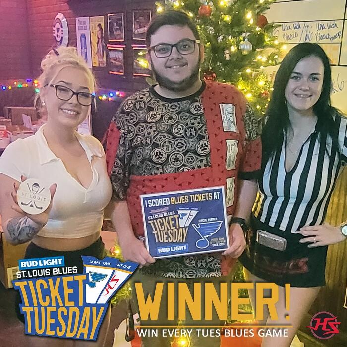 Images Hotshots Sports Bar & Grill