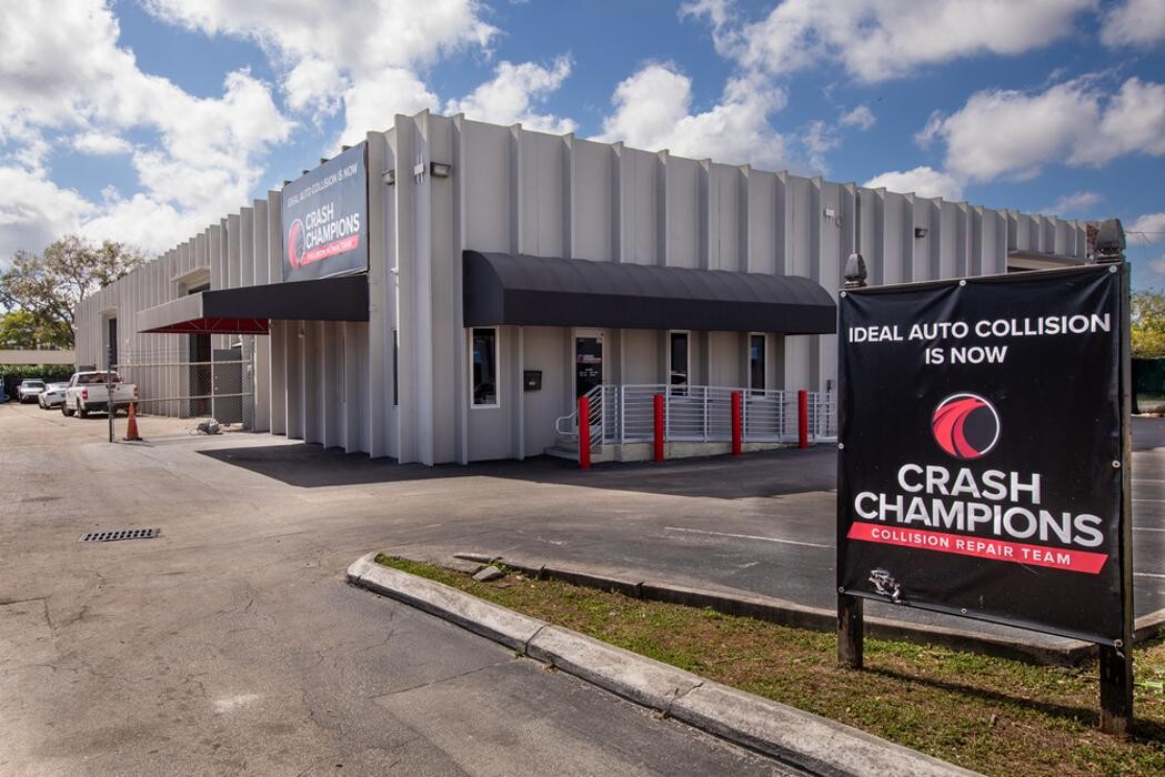 Images Crash Champions Collision Repair Simms Street