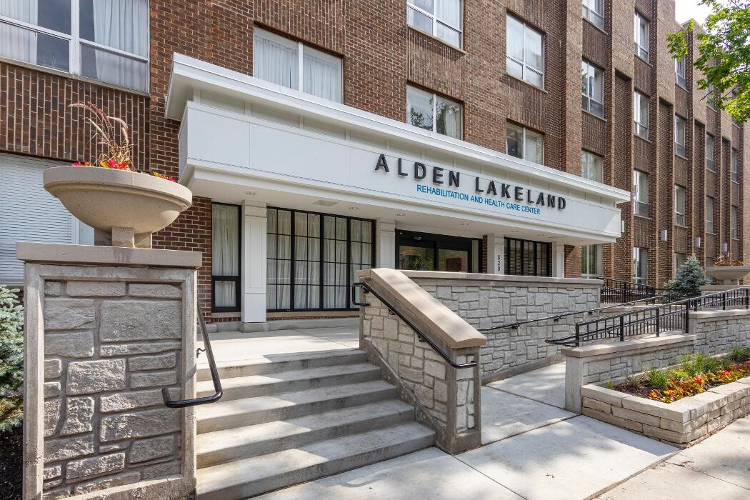 Images Alden Lakeland