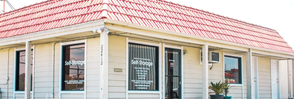 Images Newhall-Valencia Mini-Storage