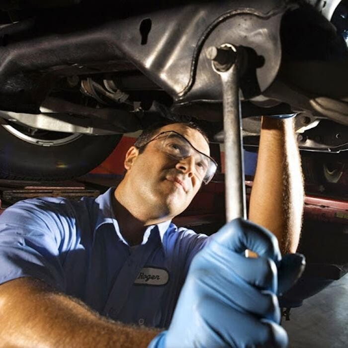 Chandler & Sons Automotive Logo