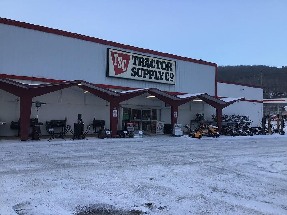 Images Tractor Supply Co.