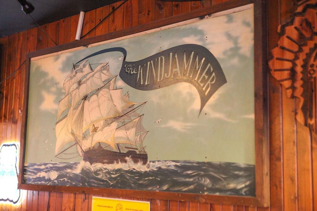 Images The Windjammer Lounge