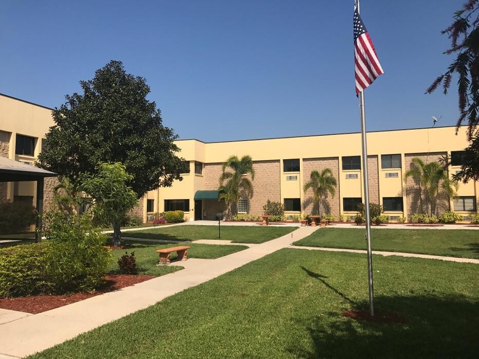 Images Riviera Palms Rehabilitation Center