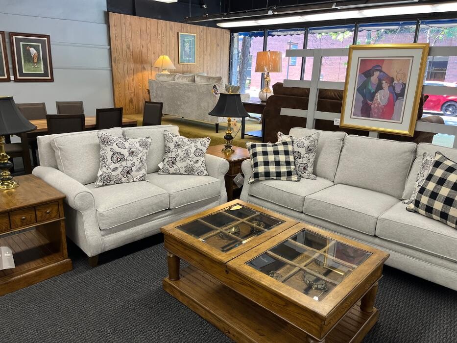 Images Sterling Furniture Co