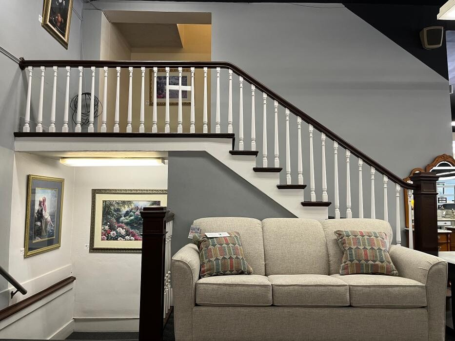 Images Sterling Furniture Co