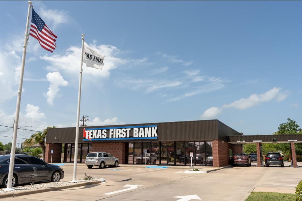 Images Texas First Bank