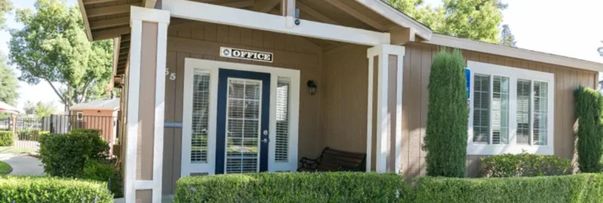 Images Foxwood Apartments