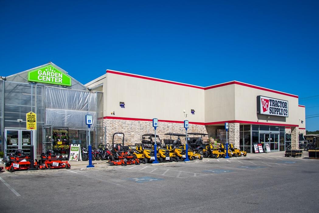 Images Tractor Supply Co.