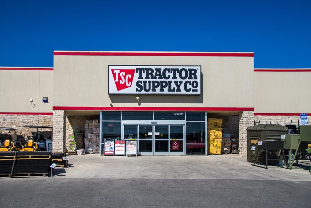 Images Tractor Supply Co.