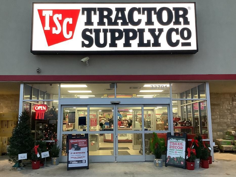 Images Tractor Supply Co.