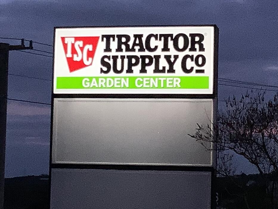 Images Tractor Supply Co.