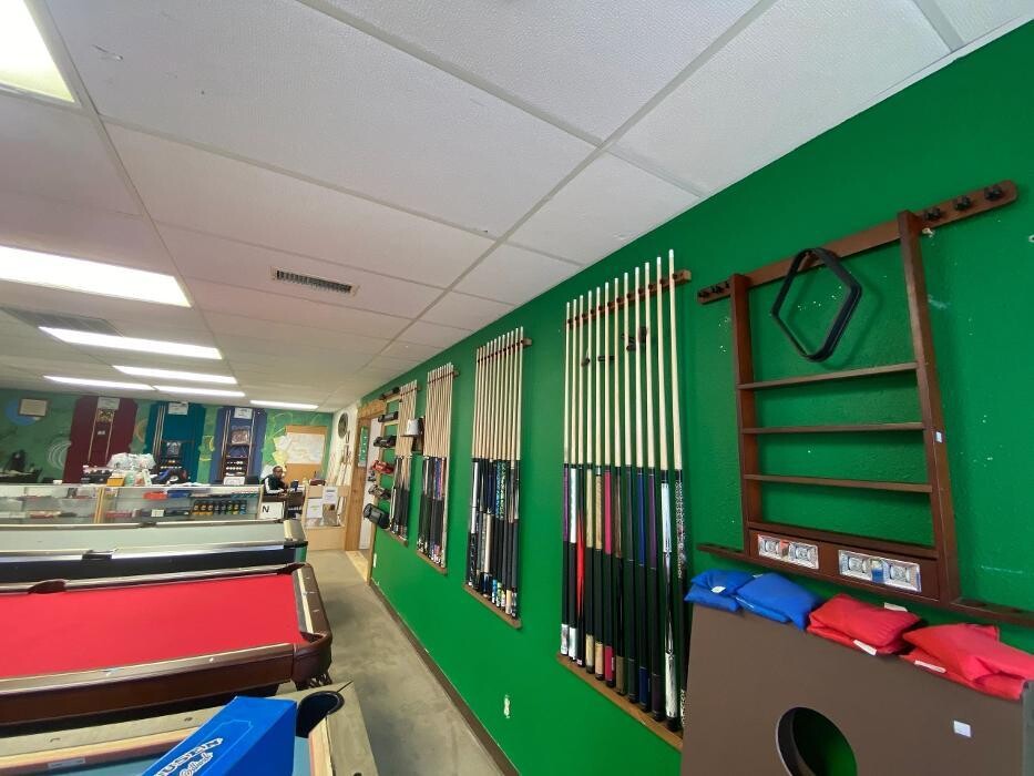 Images Basin Billiards