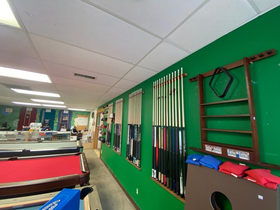 Images Basin Billiards