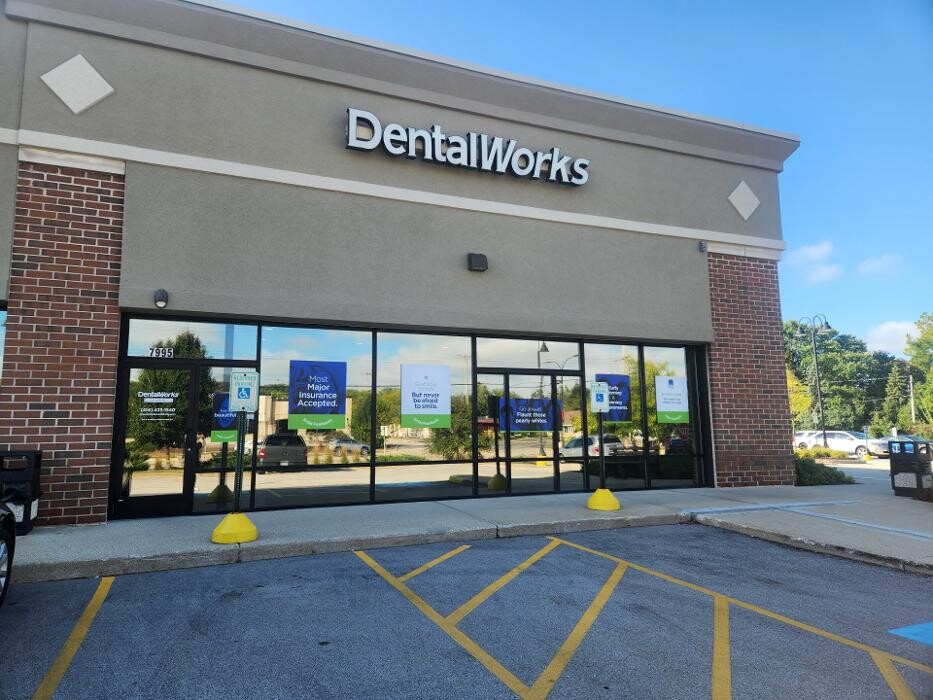 Images DentalWorks Greenfield