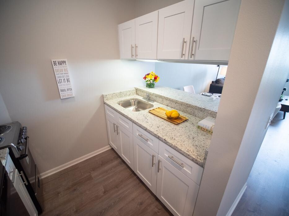 Images The Breakers at Edgewater Beach