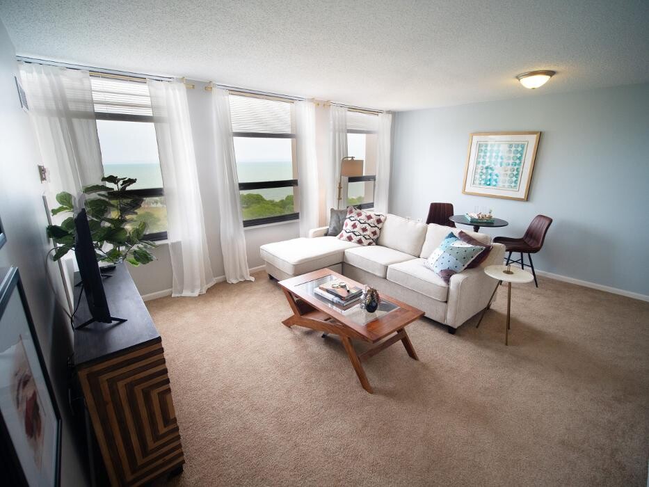 Images The Breakers at Edgewater Beach