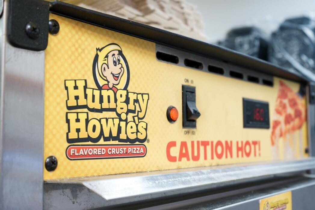 Images Hungry Howie's Pizza