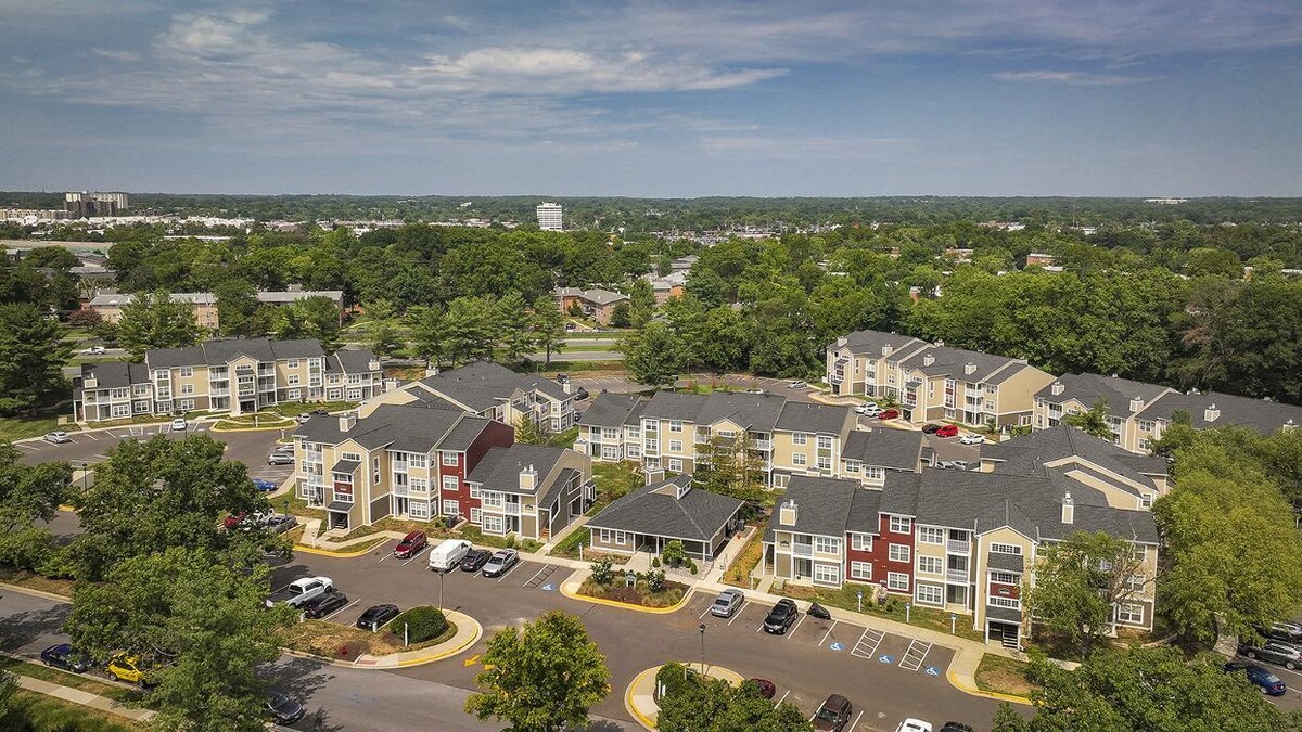 Images Spring House Apartments