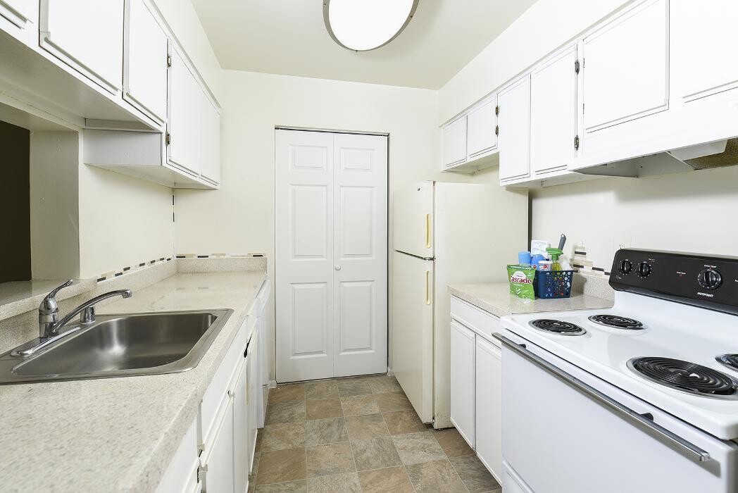 Images Spring House Apartments