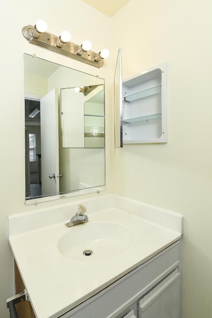 Images Spring House Apartments