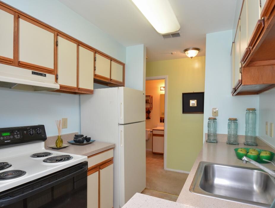 Images Spring House Apartments