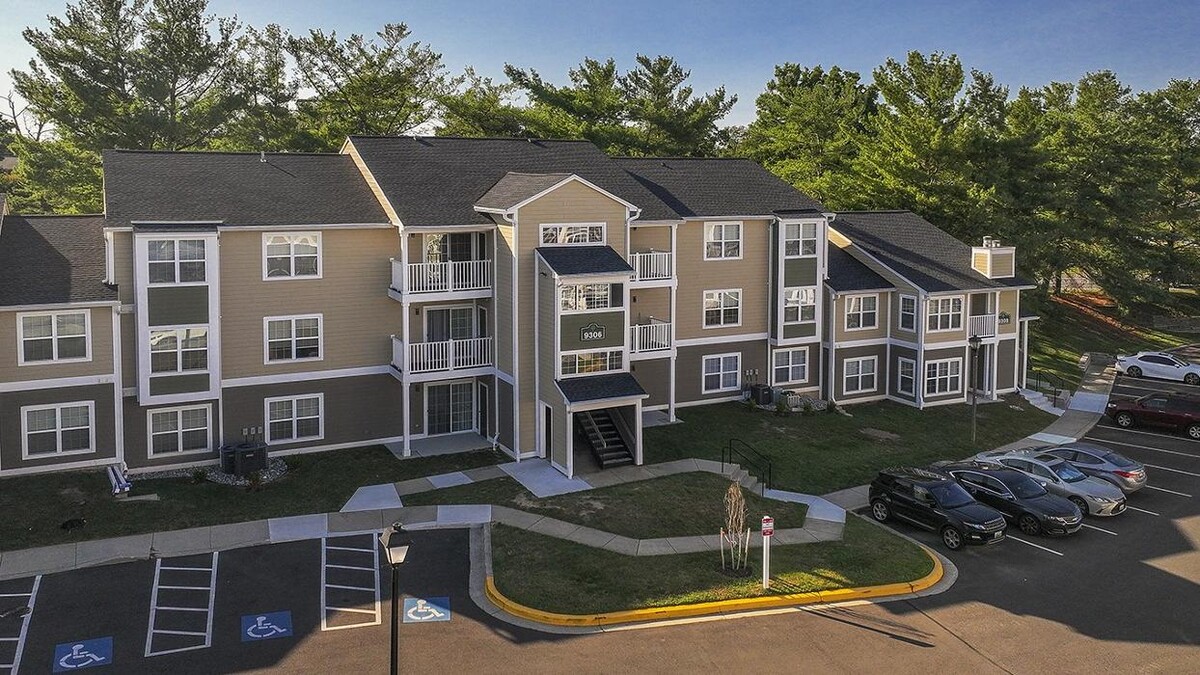 Images Spring House Apartments