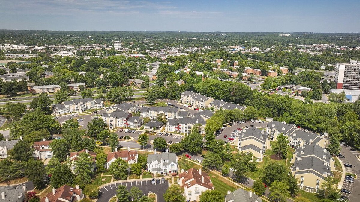 Images Spring House Apartments