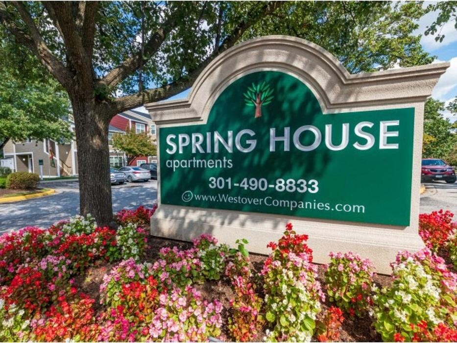 Images Spring House Apartments