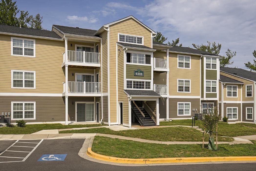 Images Spring House Apartments