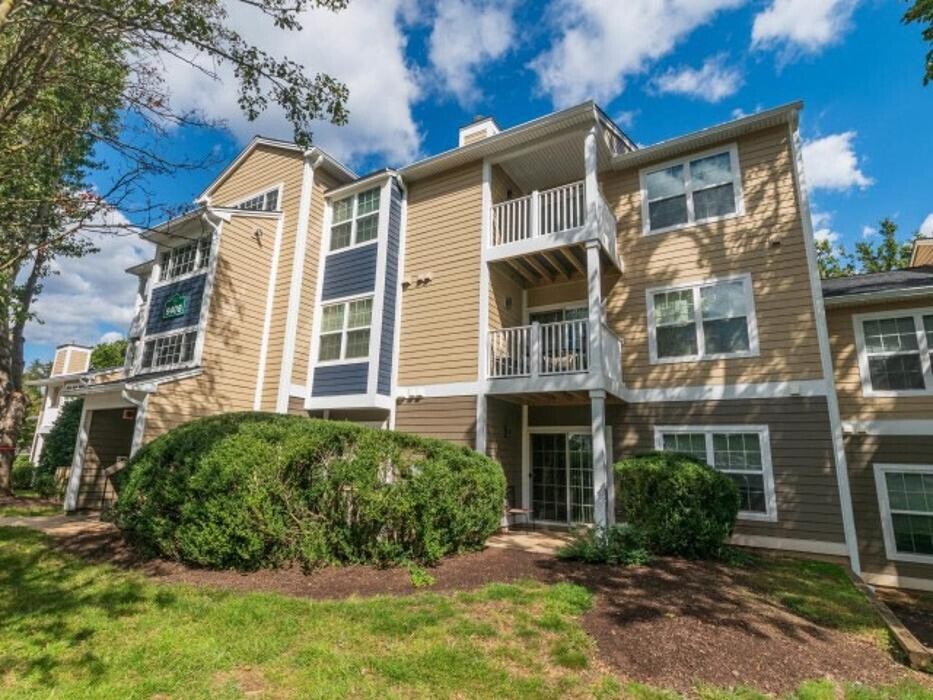 Images Spring House Apartments