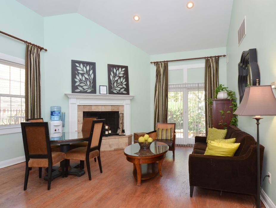 Images Spring House Apartments