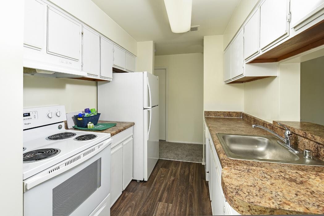 Images Spring House Apartments