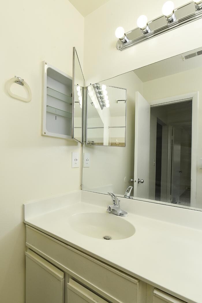 Images Spring House Apartments