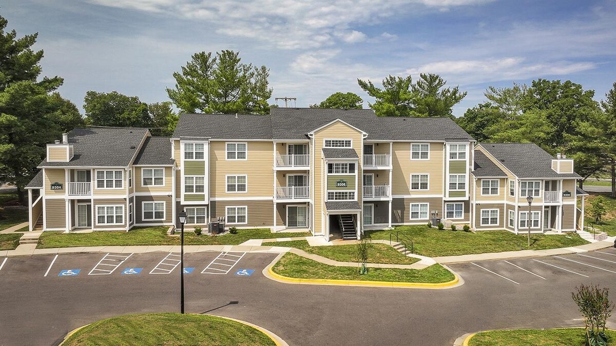 Images Spring House Apartments