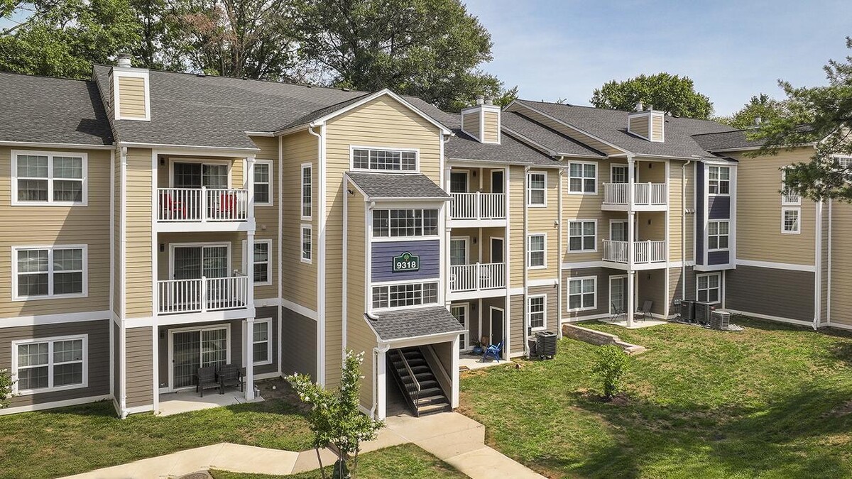 Images Spring House Apartments