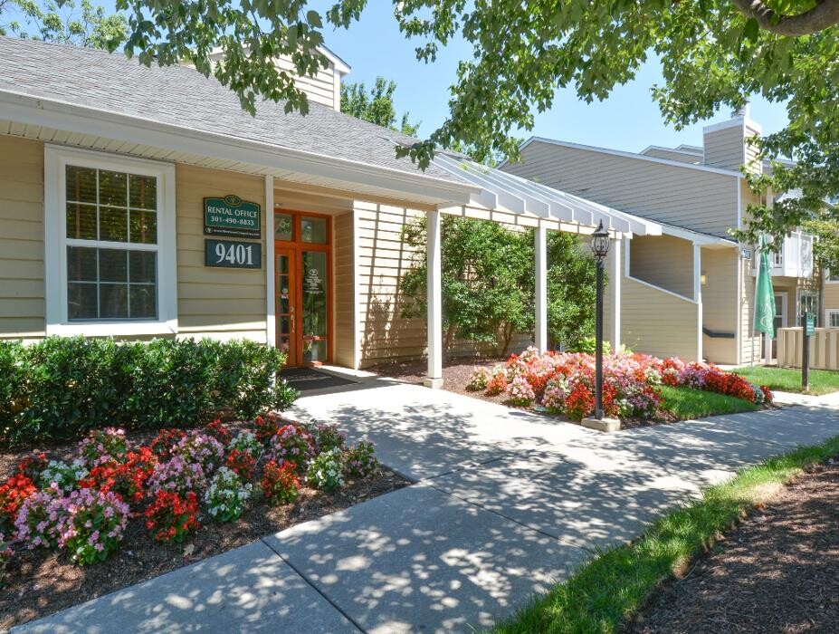 Images Spring House Apartments