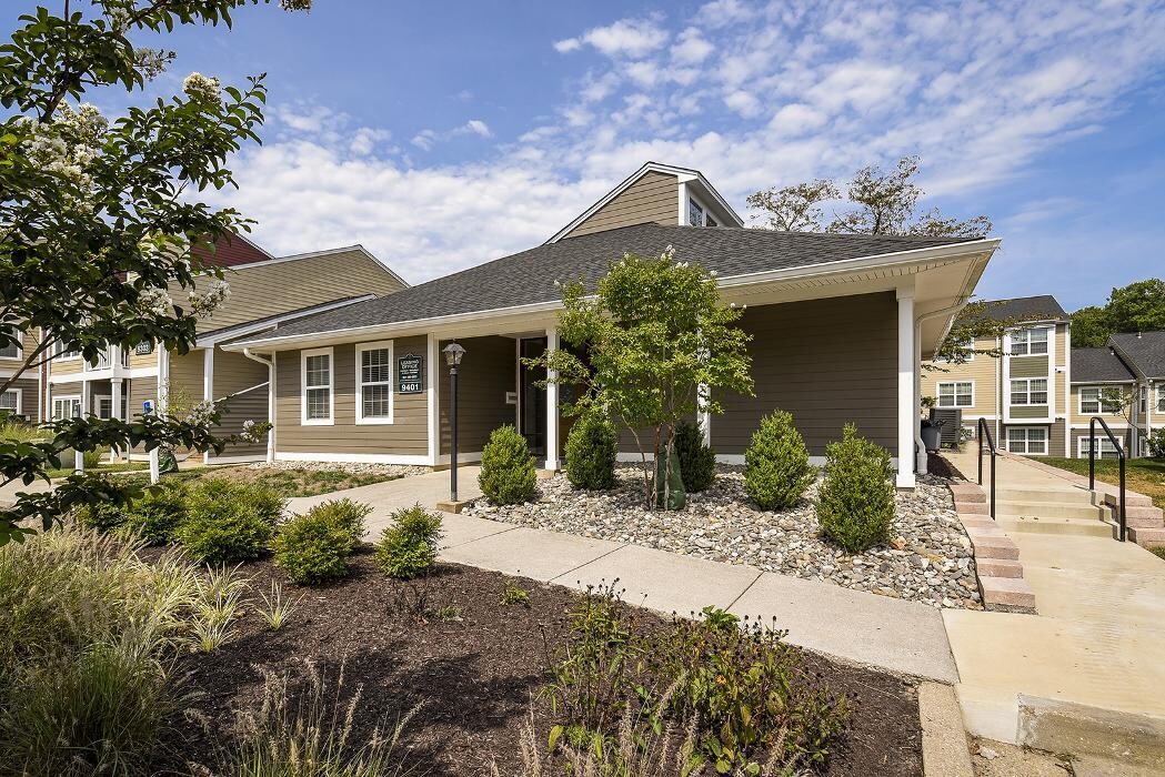 Images Spring House Apartments