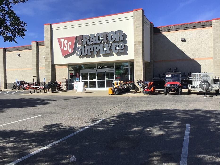 Images Tractor Supply Co.