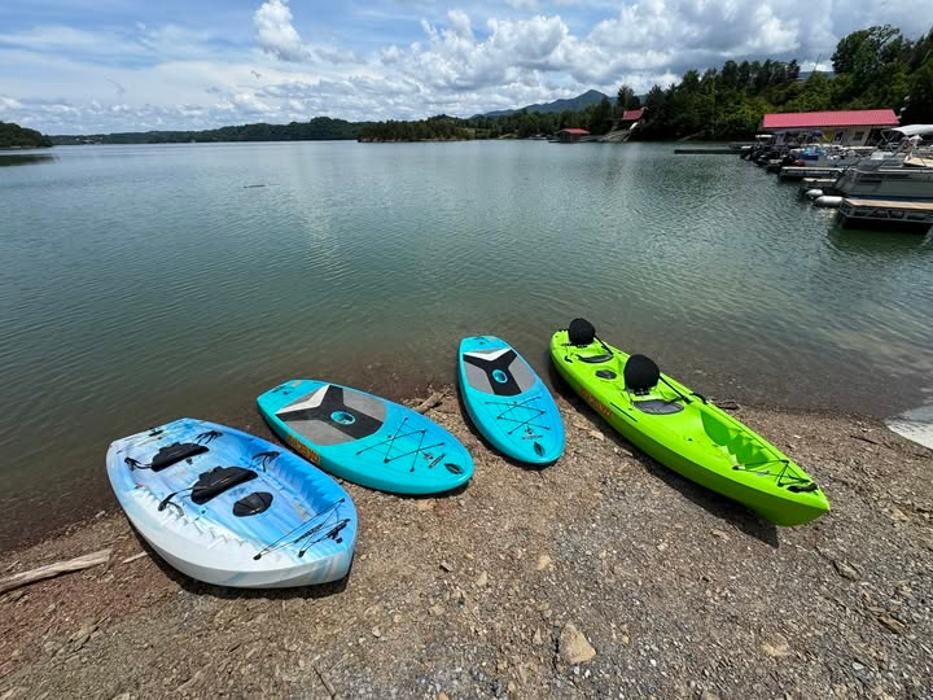 Images OASIS COVE MARINA & LODGING