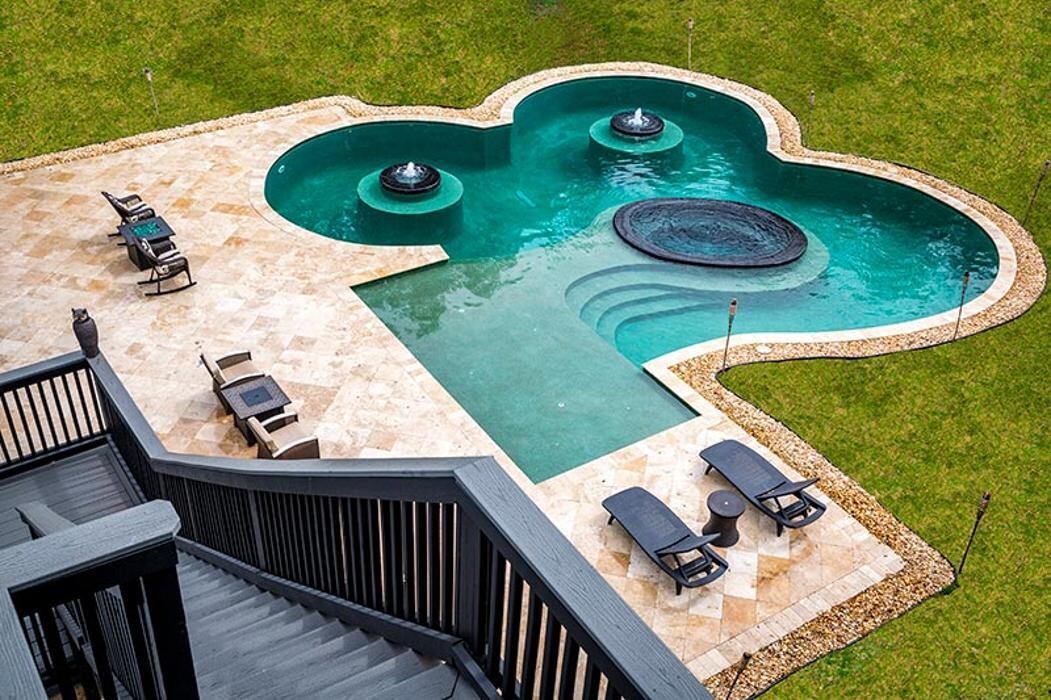 Images Coastal Luxury Outdoors